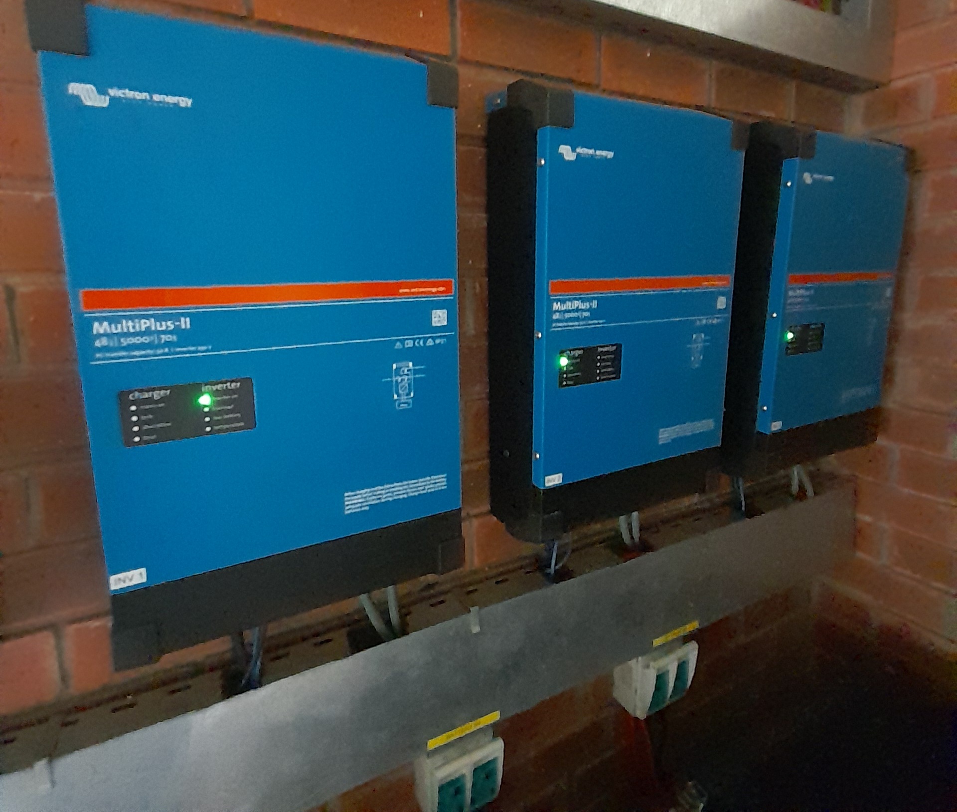 Three Phase Victron Inverter Bank
